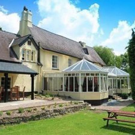 Plas Derwen Hotel Abergavenny Ngoại thất bức ảnh