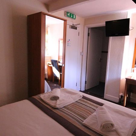 Plas Derwen Hotel Abergavenny Ngoại thất bức ảnh