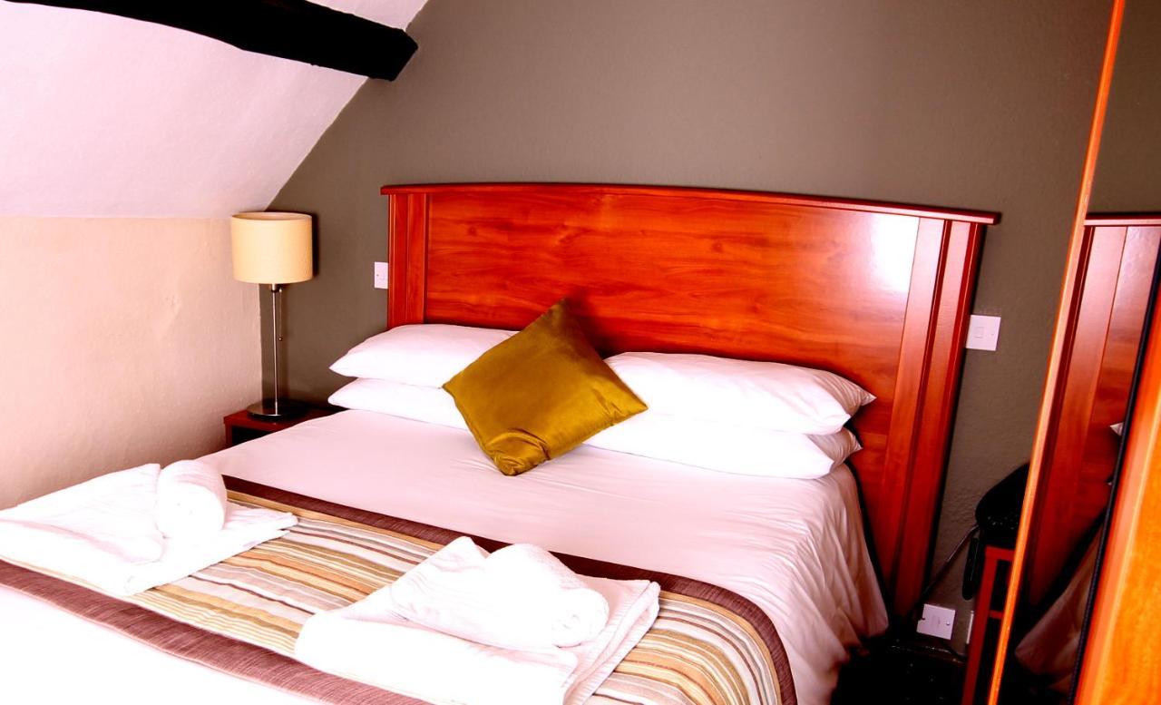 Plas Derwen Hotel Abergavenny Ngoại thất bức ảnh
